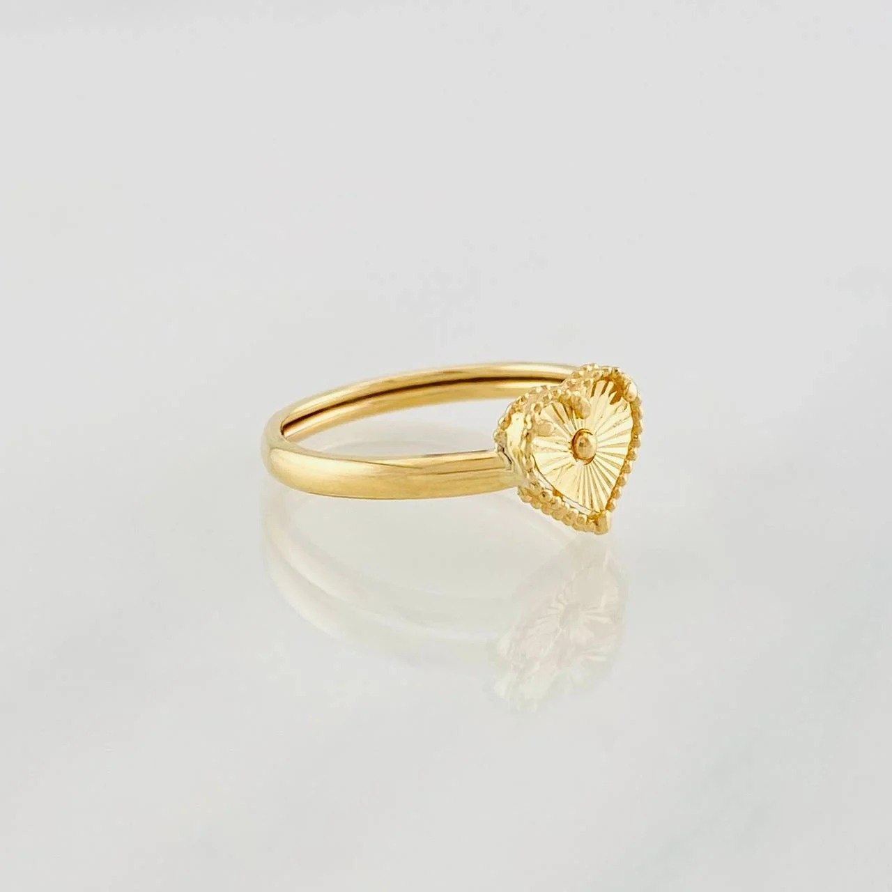 Diamond Cut Heart Ring 1g / T7 Yellow Gold 18K
