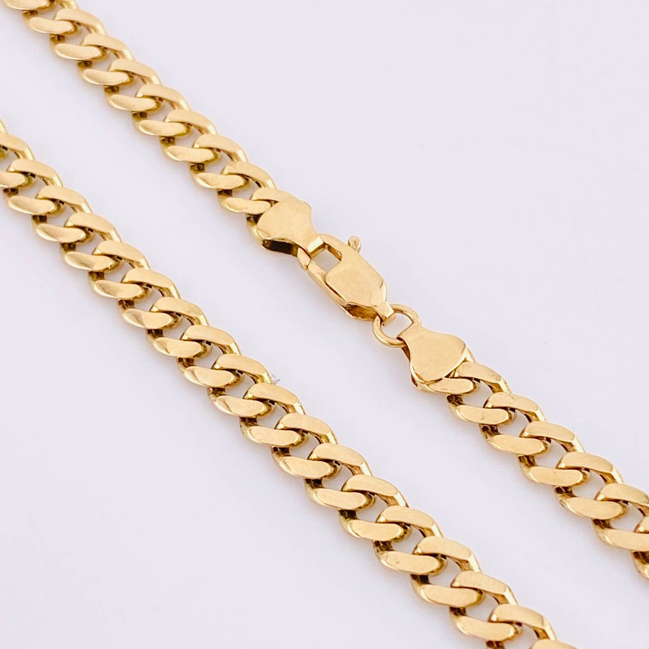 Cuban Links 17.9 g / 23 3/4 in / 5.1 mm 18K Yellow Gold