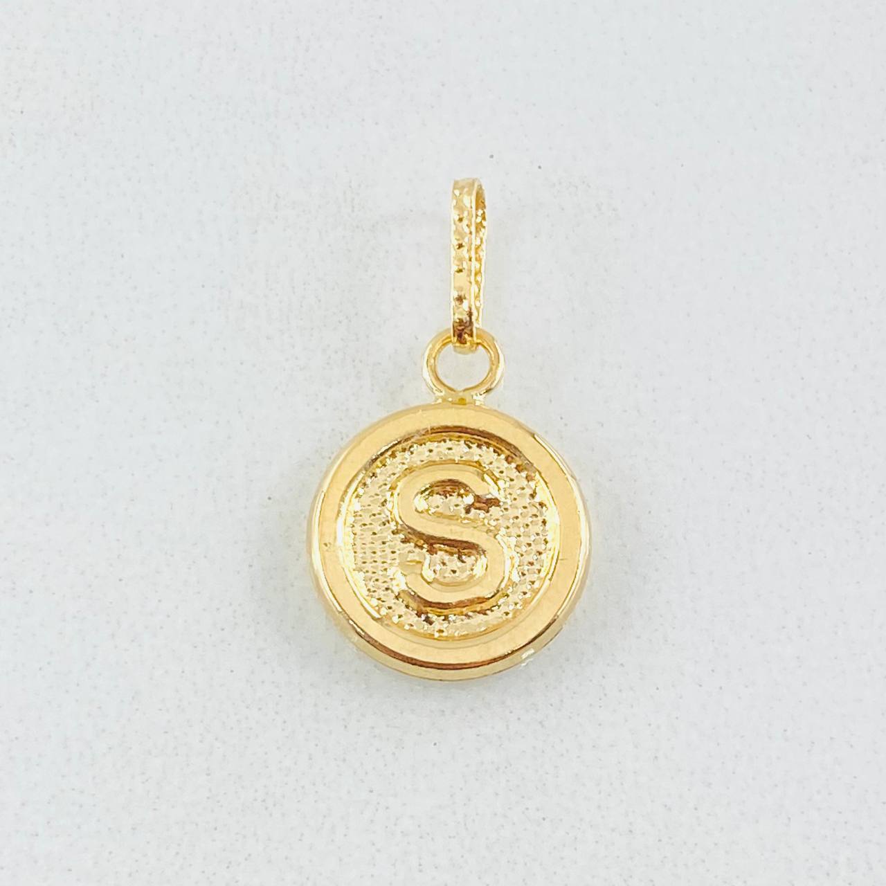 Pendant Letter S 0.55gr / 3/4 in / 18K Gold