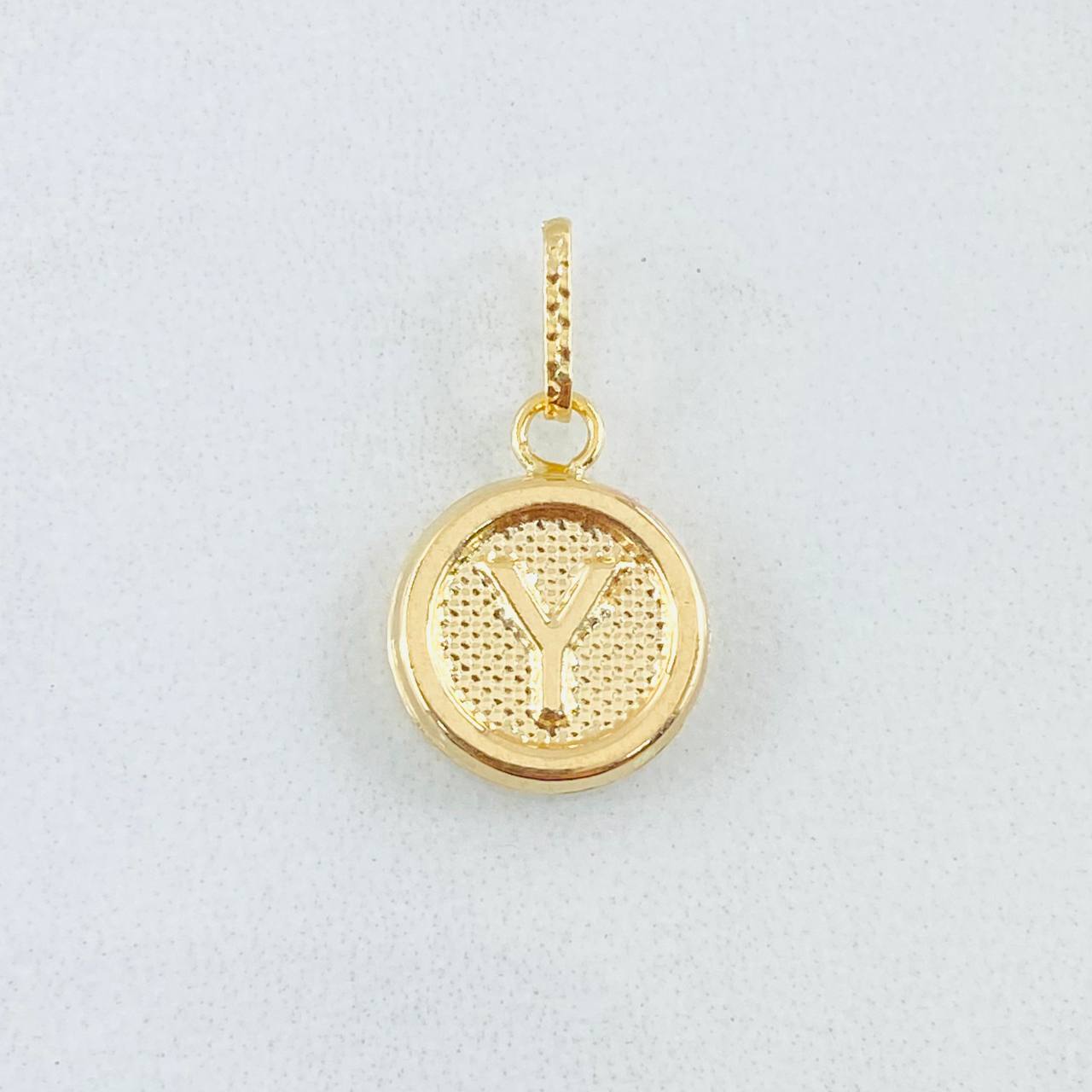 Dije Letra Y 0.55gr / 3/4 in / Oro Amarillo 18K *