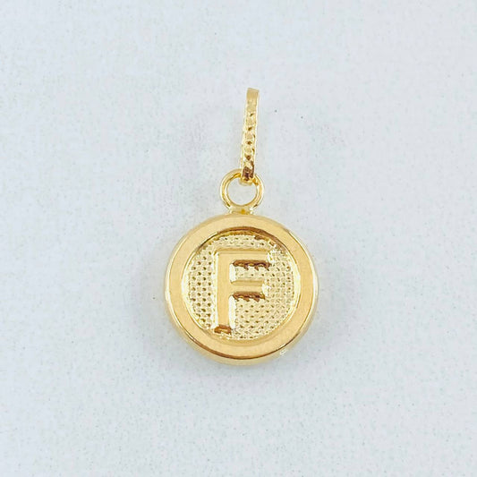 Dije Letra F 0.6gr / 3/4 in / Oro Amarillo 18K *