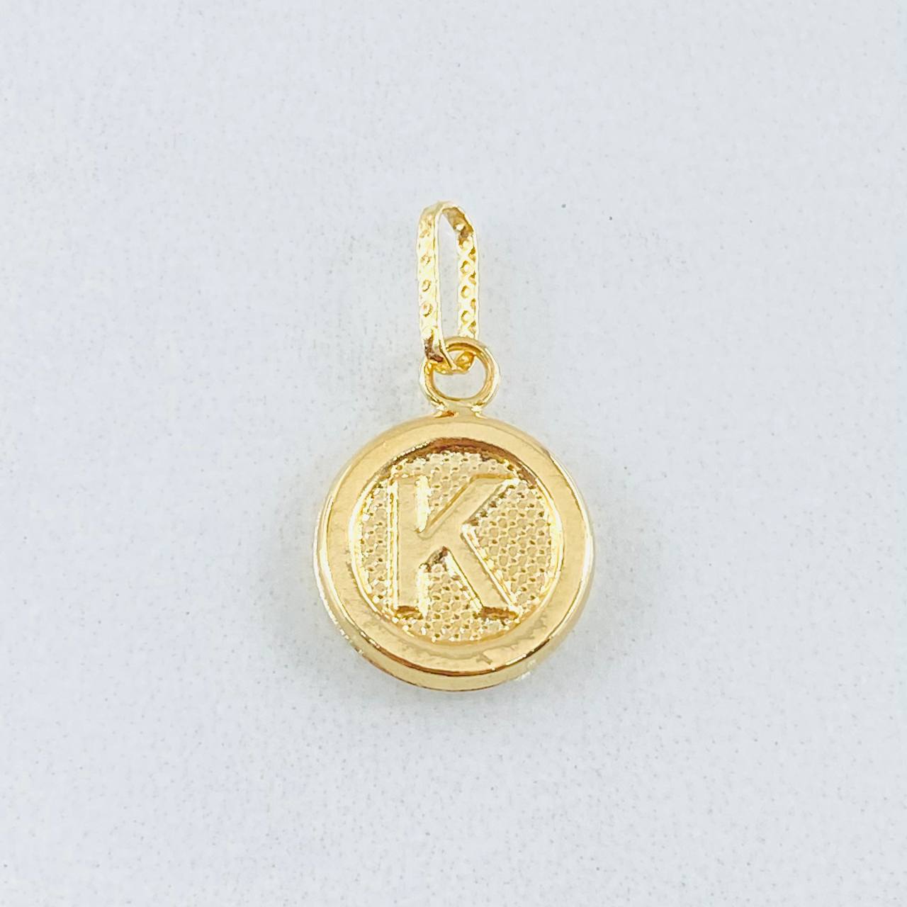 Dije Letra K 0.6gr / 3/4 in / Oro Amarillo 18K *