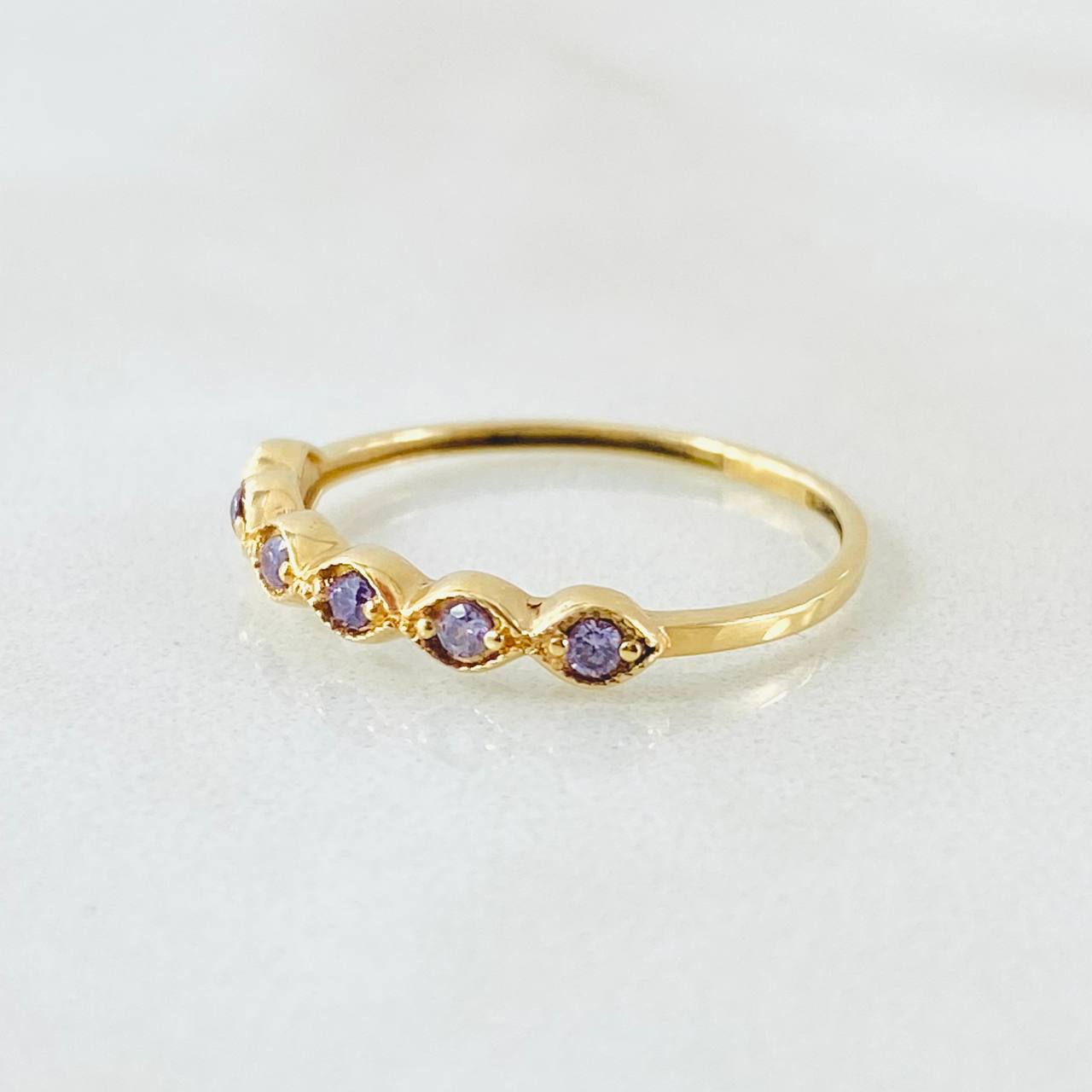 Eye Line Ring 0.95gr / Size 4 3/4 / 18K Gold