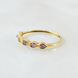 Eye Line Ring 0.95gr / Size 4 3/4 / 18K Gold