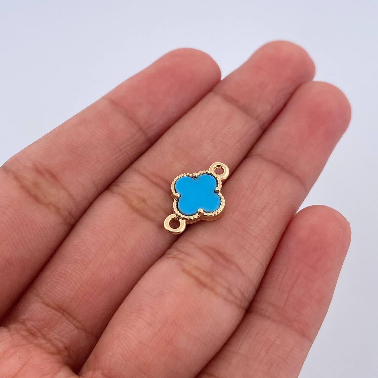 Herraje Trebol 0.75gr / 1.5cm / Piedra Azul Oro Amarillo 18K &
