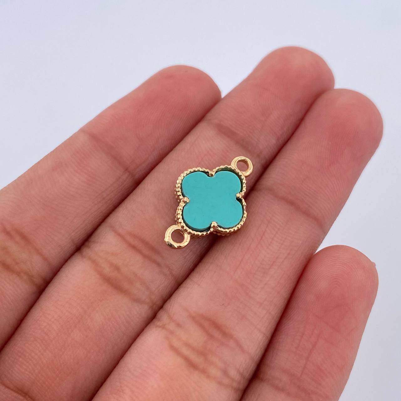 Herraje Trebol 0.85gr / 1.8cm / Piedra Aguamarina Oro Amarillo 18K &