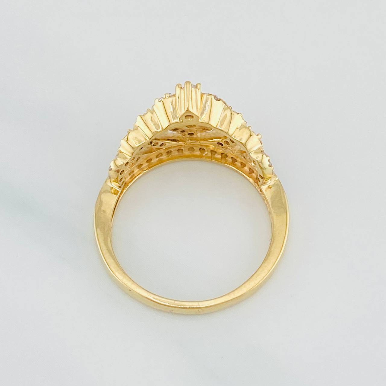 Anillo Corona Corazón 4.5g / T7 1/2 Dos Oros Amarillo Blanco 18K