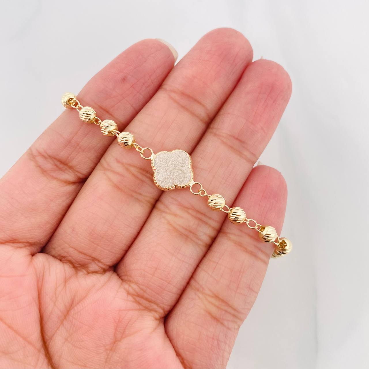 Military Style Bracelet Clover 3.55g / 7 1/2 in / 4mm Yellow Gold 18K