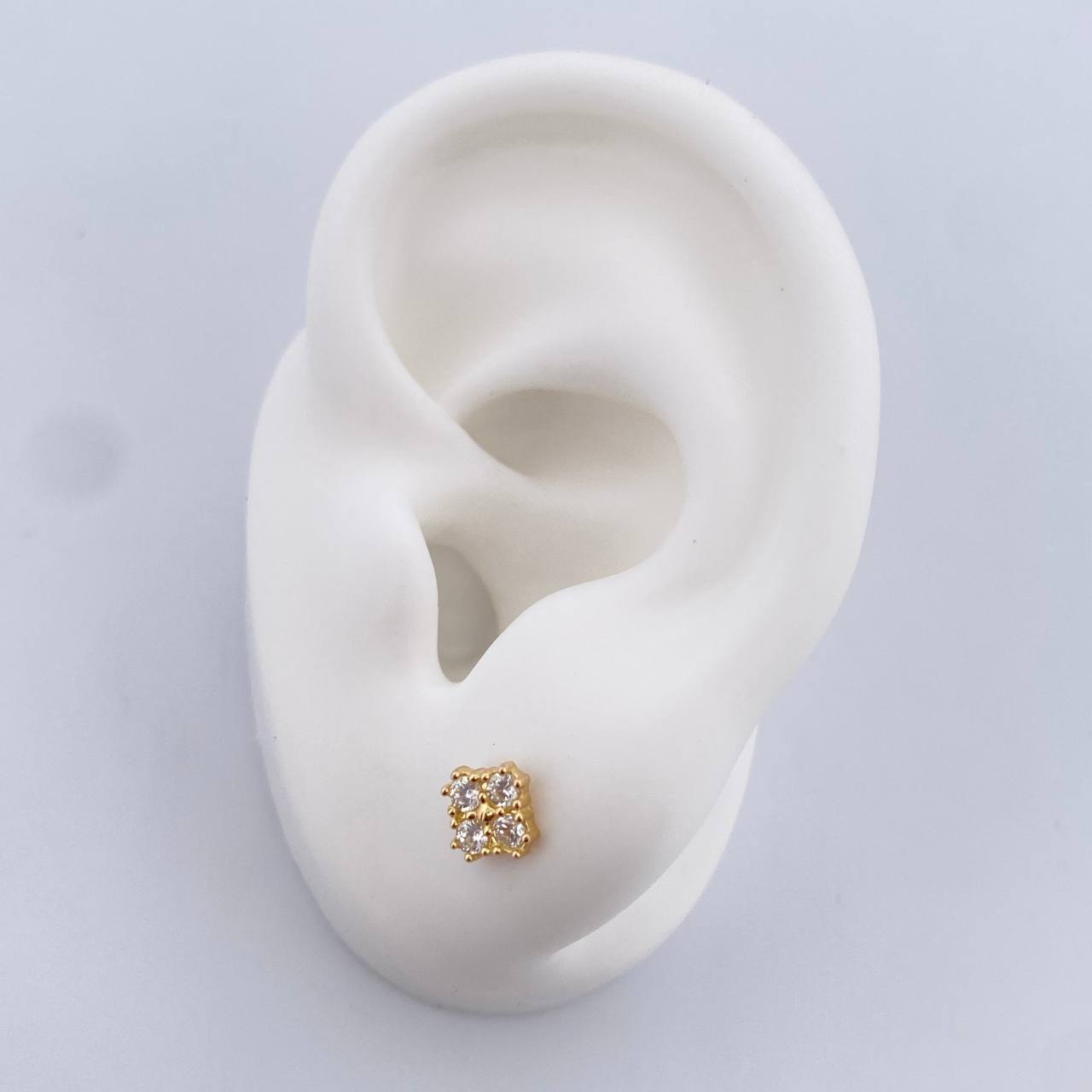 Stud Earrings Clover 1.2gr / White Zircons 18K Yellow Gold $