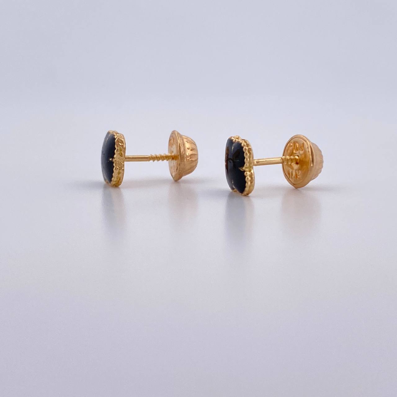 Stud Earrings Clover  0.95gr / 5.5mm Black Resin 18K Yellow Gold &