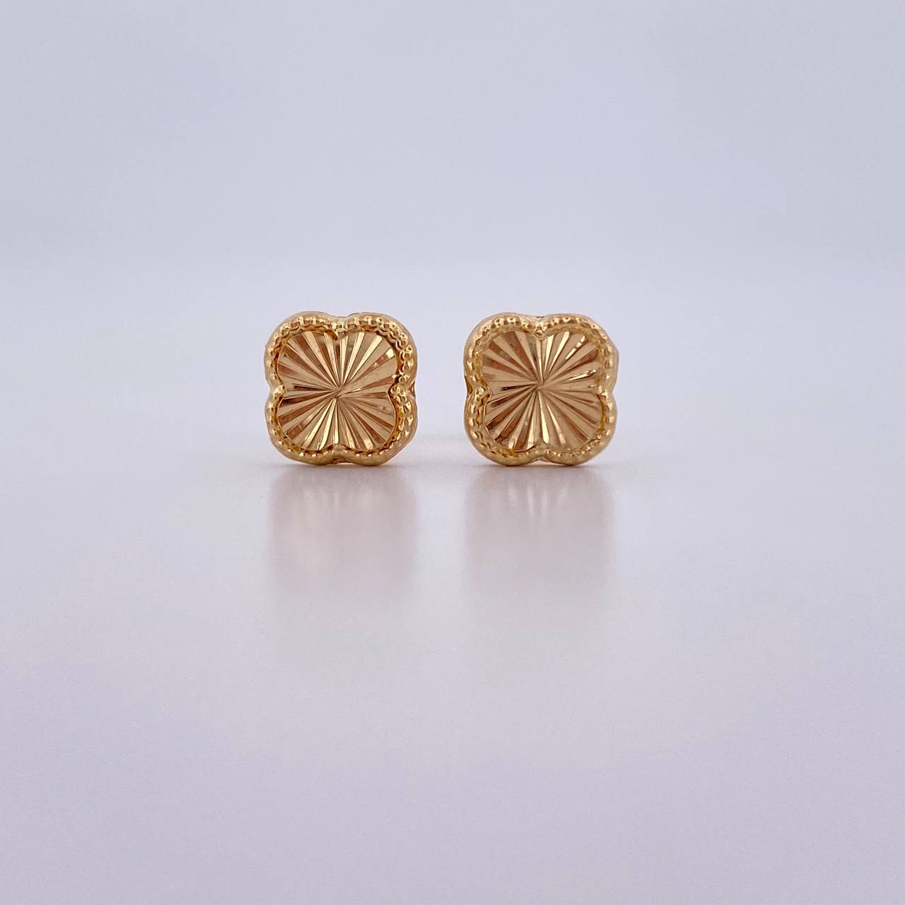 Stud Earrings Clover VCyA 0.95gr / 7mm Diamond Cut 18K Yellow Gold $