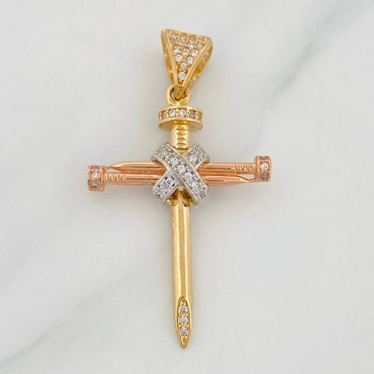 Dije Cruz Clavo 3.55g / 1 1/2 in Tres Oros 18K