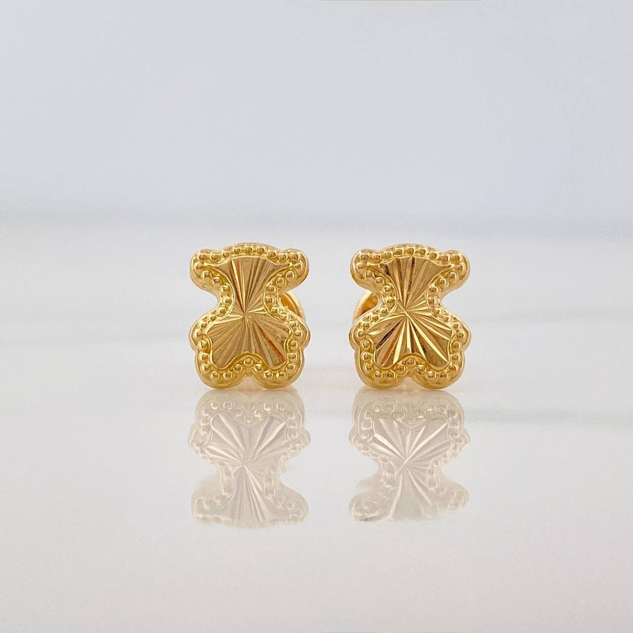 Bear Ts Stud Earrings 0.75g / in / 6.7mm Yellow Gold 18K