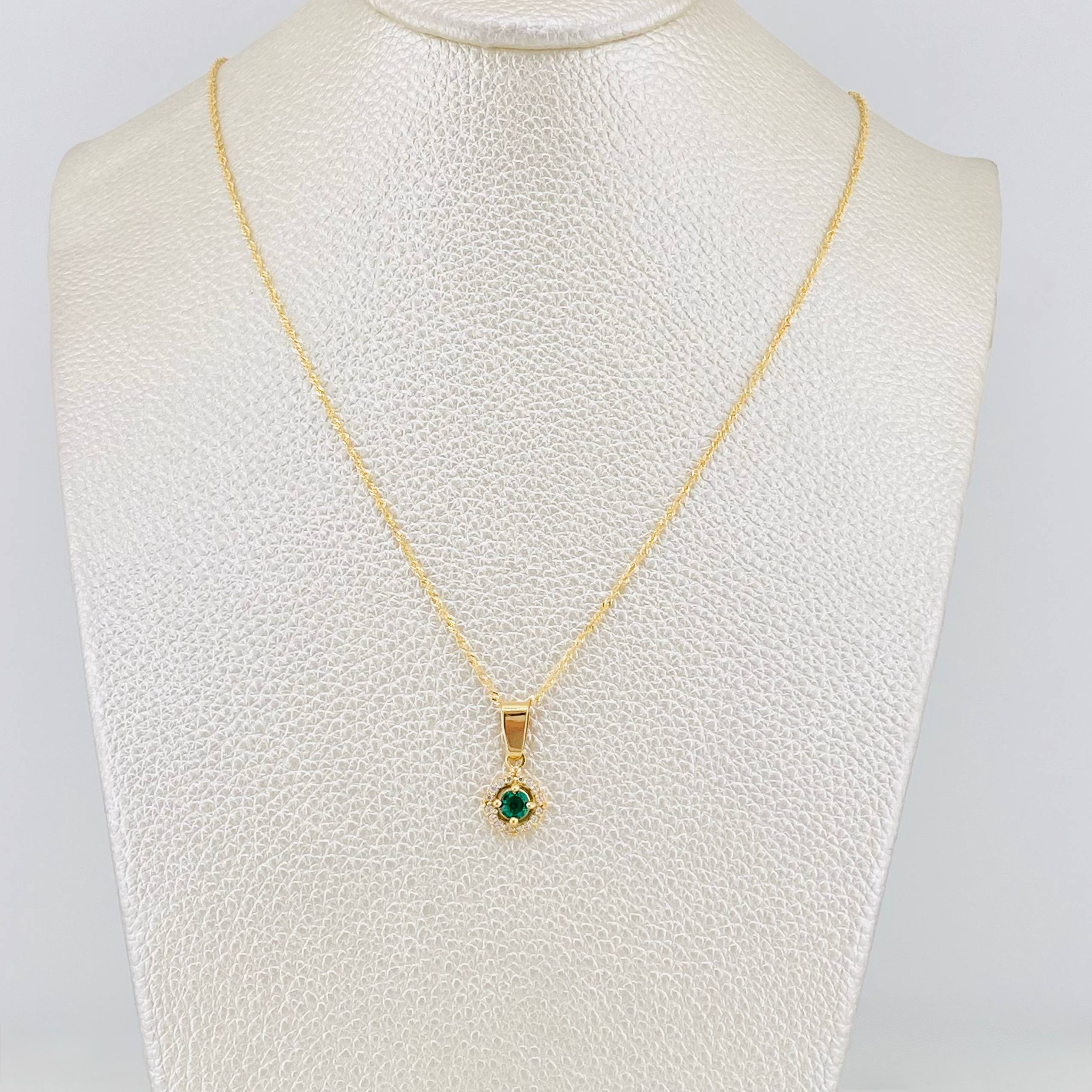 Set Cadena Singapur + Dije Halo / 2.3g / 17 1/4 in Oro Amarillo 18K