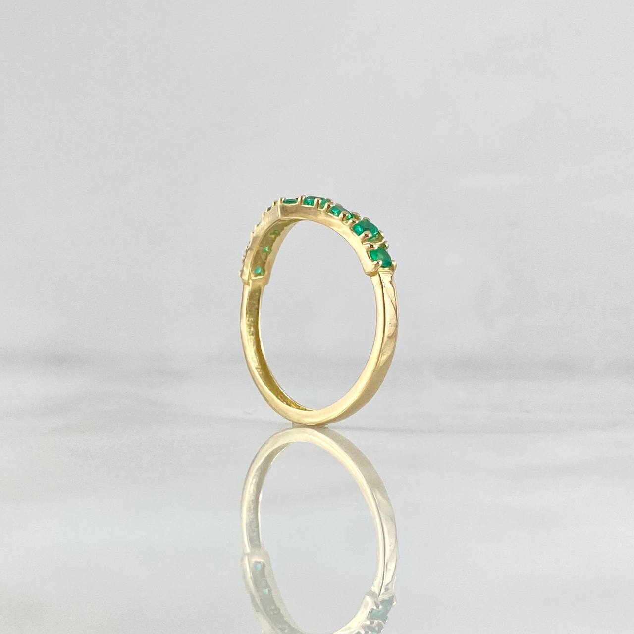Tiara V Ring 2.05gr / Size 8 / Emeralds 36pts 18K Yellow Gold (Jewel) *