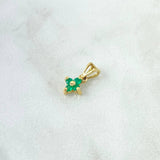 Dije Flor Cuatro Puntas 0.65gr / 1.3cm / Esmeraldas 8pts Oro Amarillo 18K (Joya)