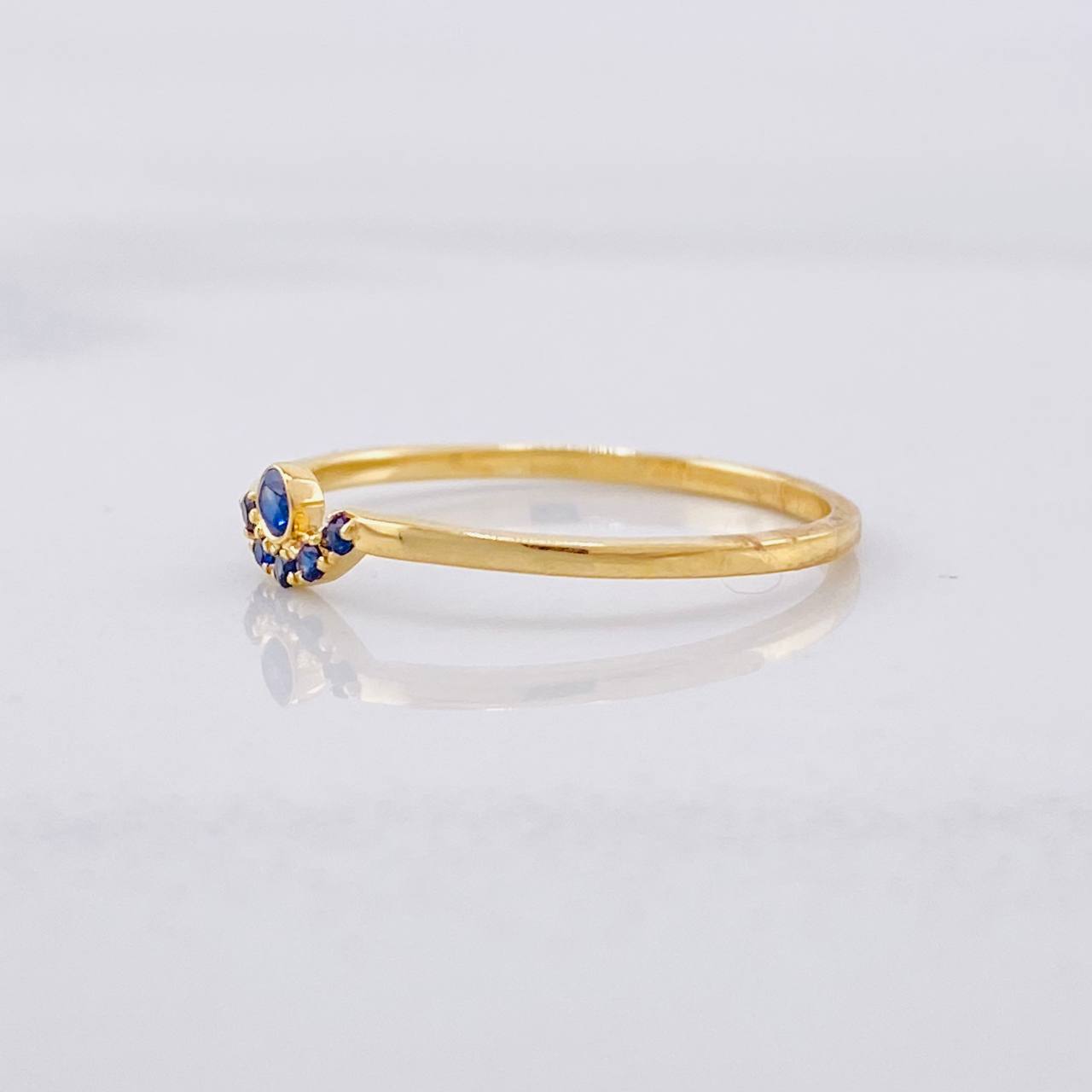Tiara Ring Sapphires 7pts 1g / T5 3/4 Yellow Gold 18K