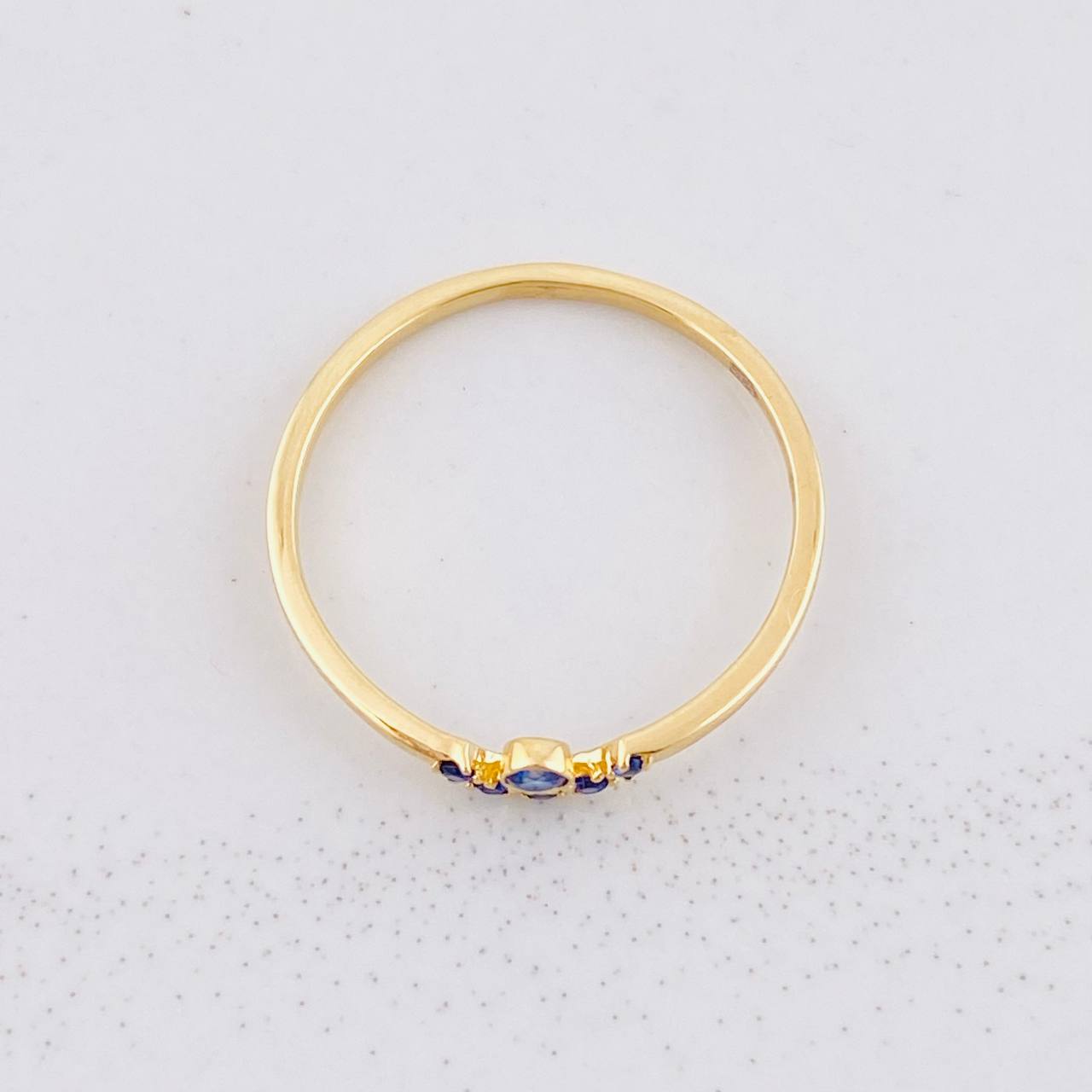 Tiara Ring Sapphires 7pts 1g / T5 3/4 Yellow Gold 18K