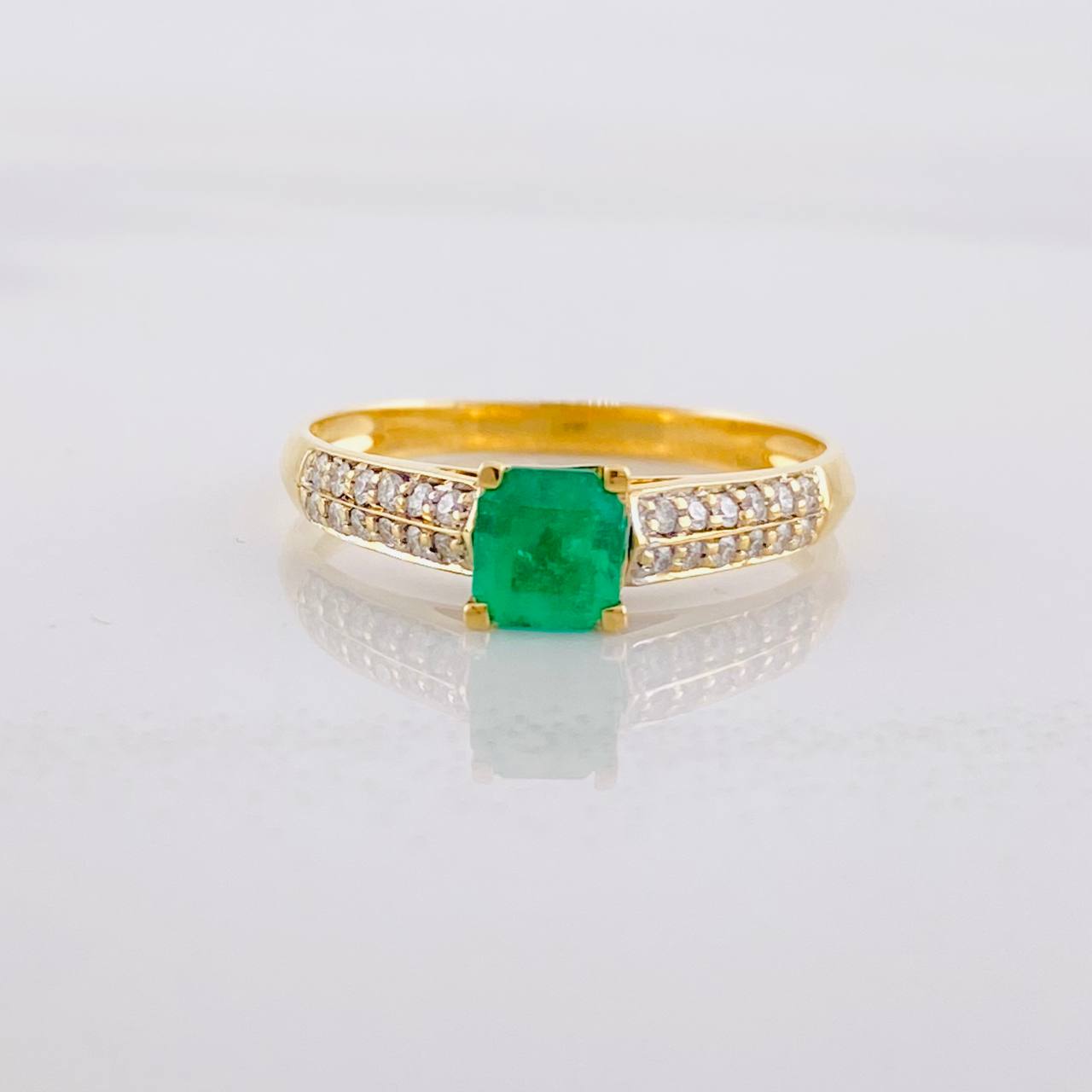 Solitaire Ring Bridge Emerald 43pts Diamonds 14pts 2.3g / T7 Yellow Gold 18K