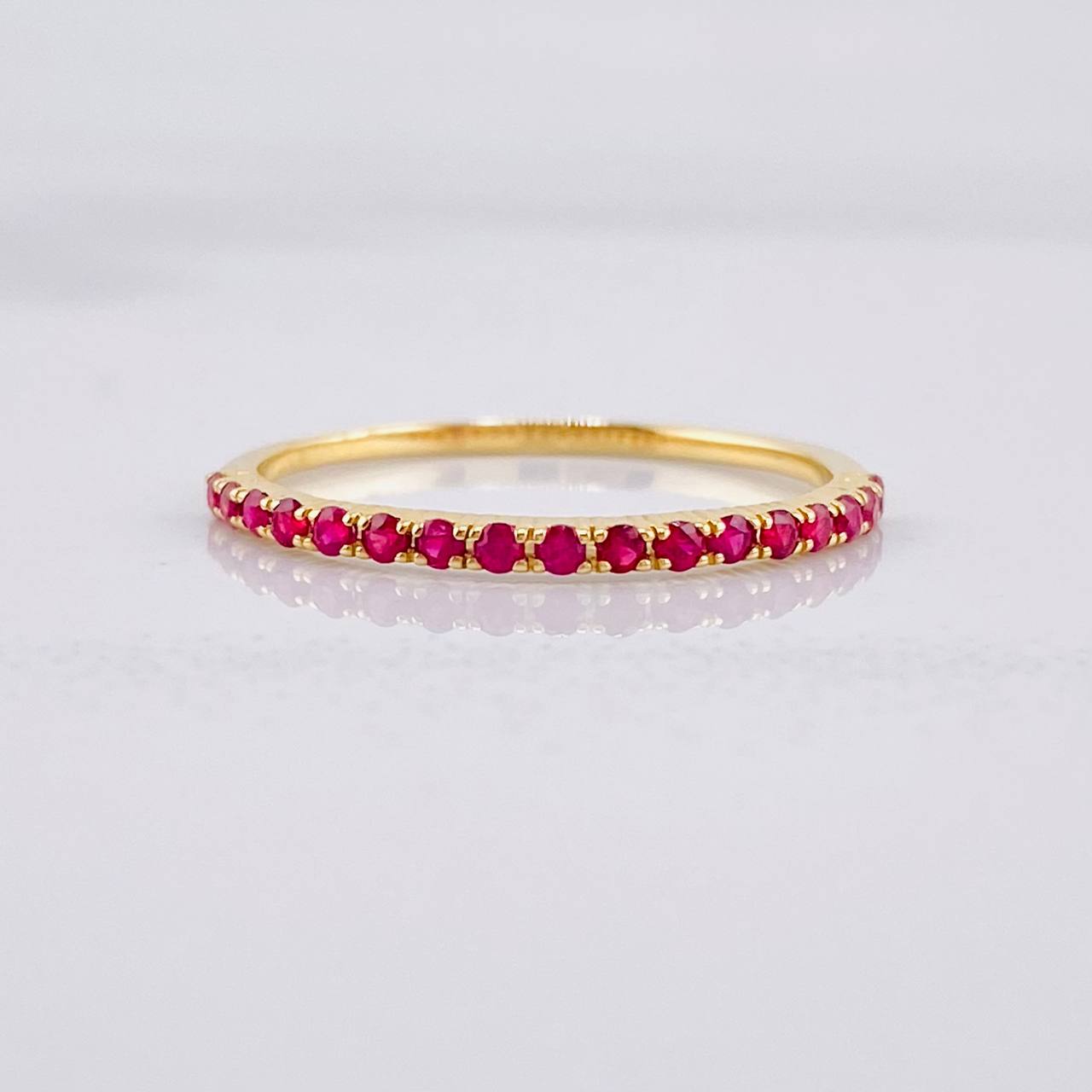 Linear Channel Ring Rubies 24pts 0.95g / T6 Yellow Gold 18K