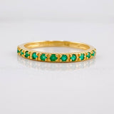 Anillo Carril Tupido Esmeraldas 23pts 1.7g / T6 3/4 Oro Amarillo 18K