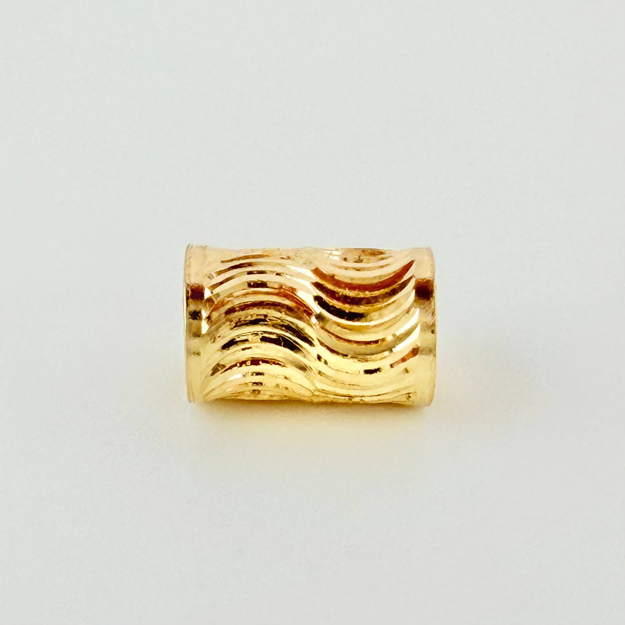 Herraje Cilindro Lunar Grande 0.15gr / 4mm Oro Amarillo 18K