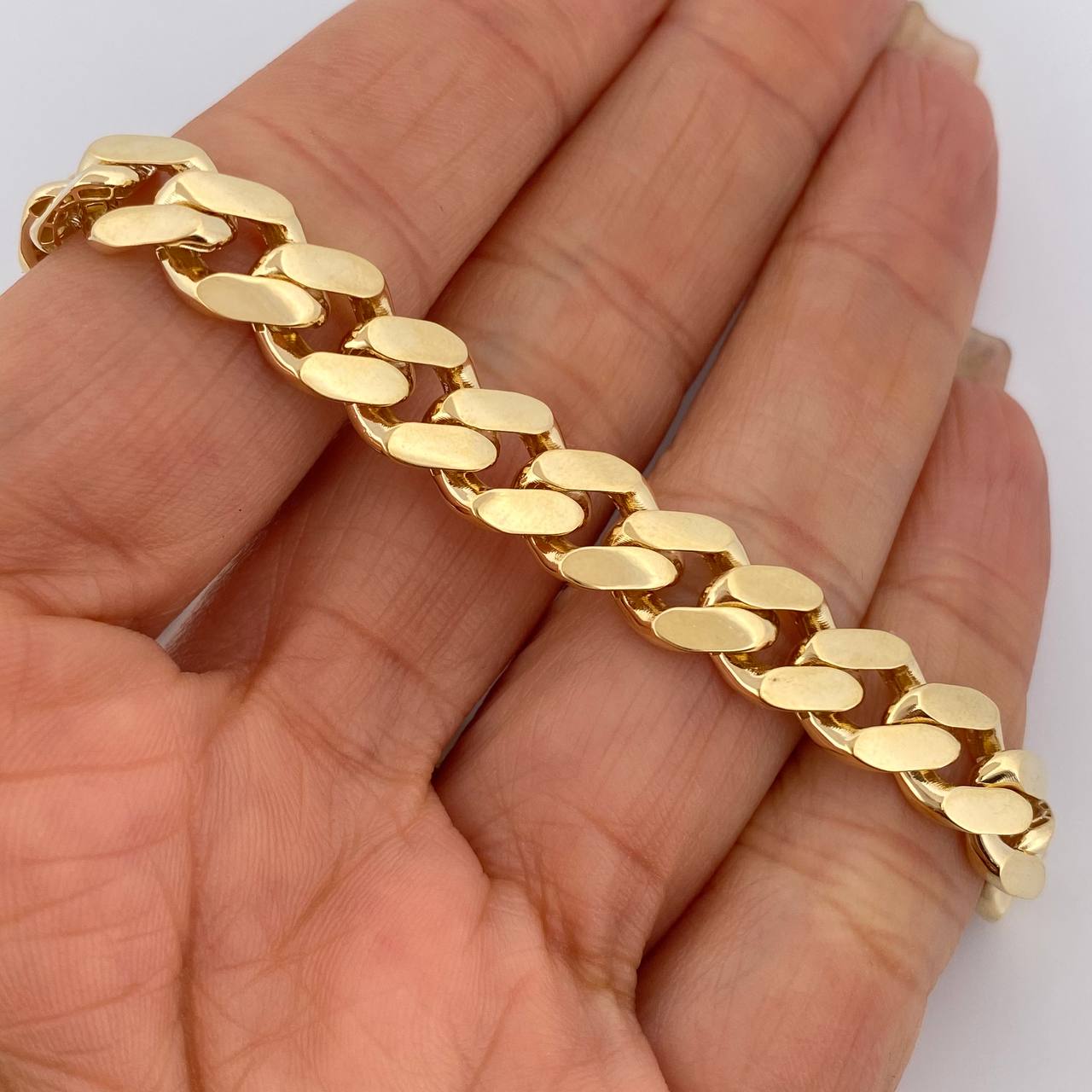 Cuban Links Bracelet 15.65gr / 7.9in / +0 18K Gold $