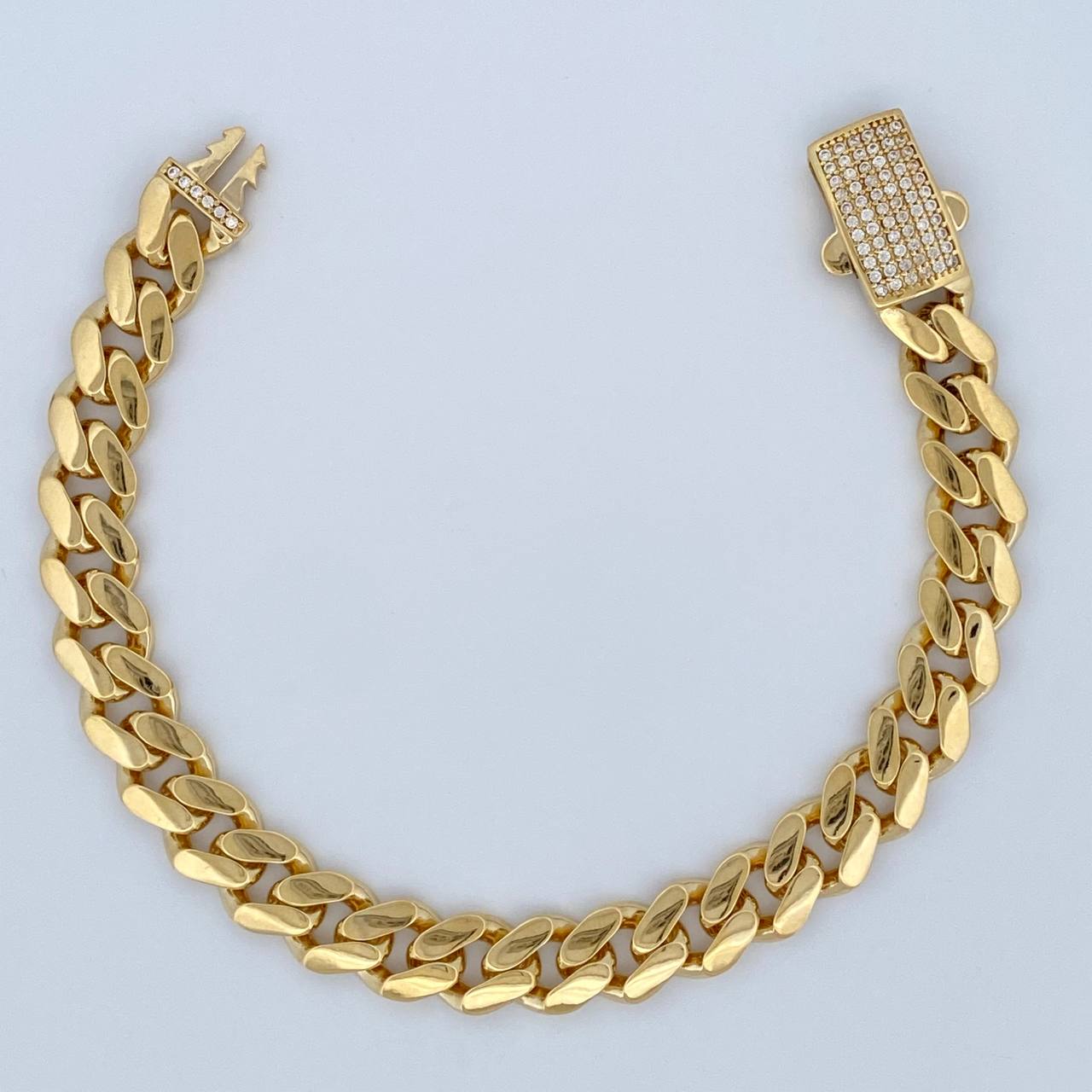 Cuban Links Bracelet 15.65gr / 7.9in / +0 18K Gold $