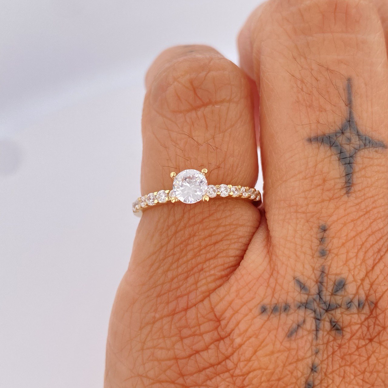 Anillo Solitario Churumbela 2.35gr / T4 1/2 / Oro Amarillo 18K &