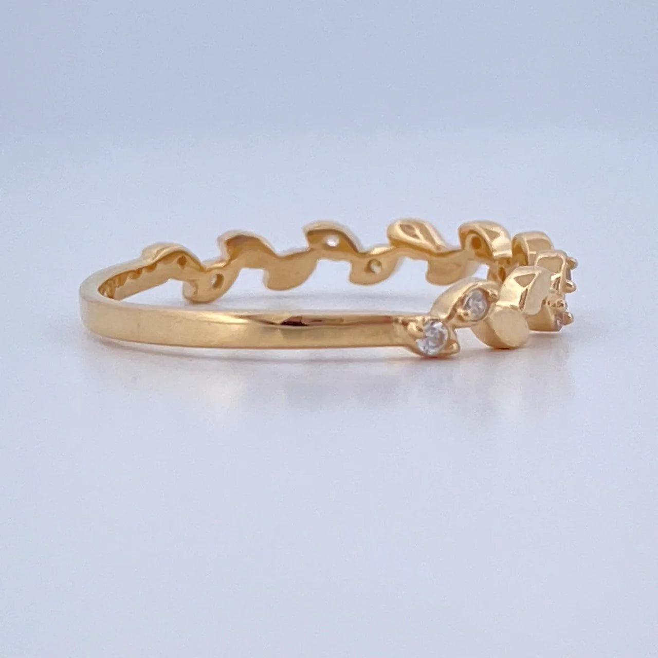 Anillo Hojas Intercaladas 1.45gr / T6 3/4 / Oro Amarillo 18K %