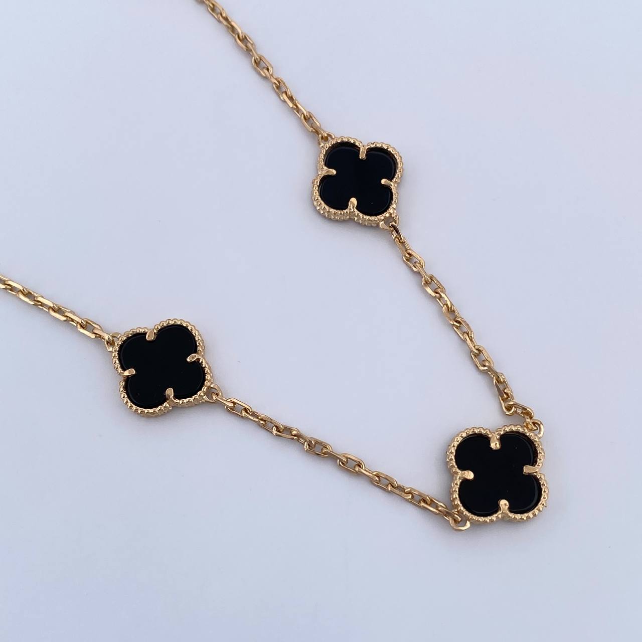 Paperclip Chain Clover  27.1gr / 59.9cm / 1.9mm Black Onyx 18K Yellow Gold $