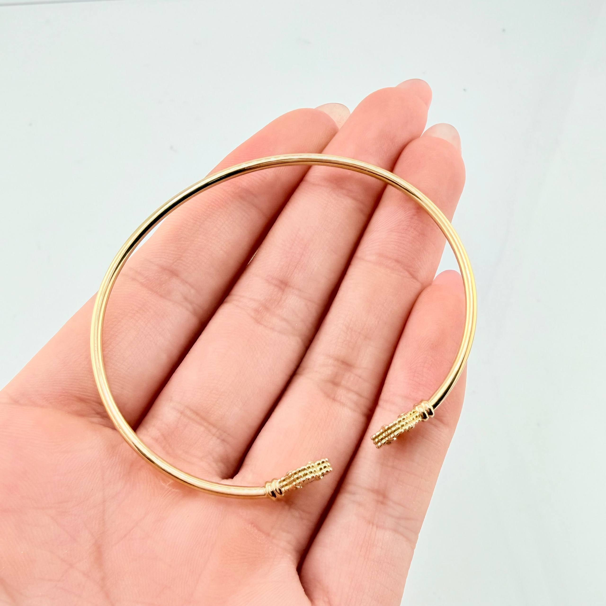 Classic Link Clover white 3gr / 6 3/4 in / 2mm Yellow Gold Nac.Esp. 18K !