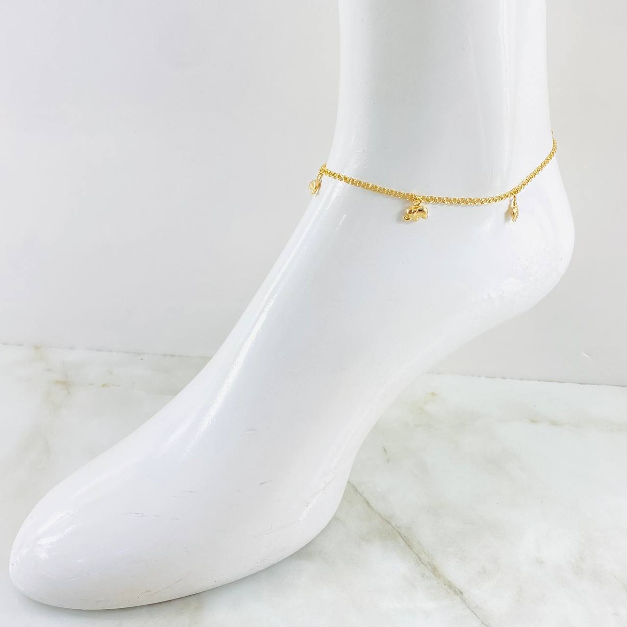 Tobillera Aro Seguido Dijes 3.8gr / 10 1/4 in / Oro Amarillo 18K *