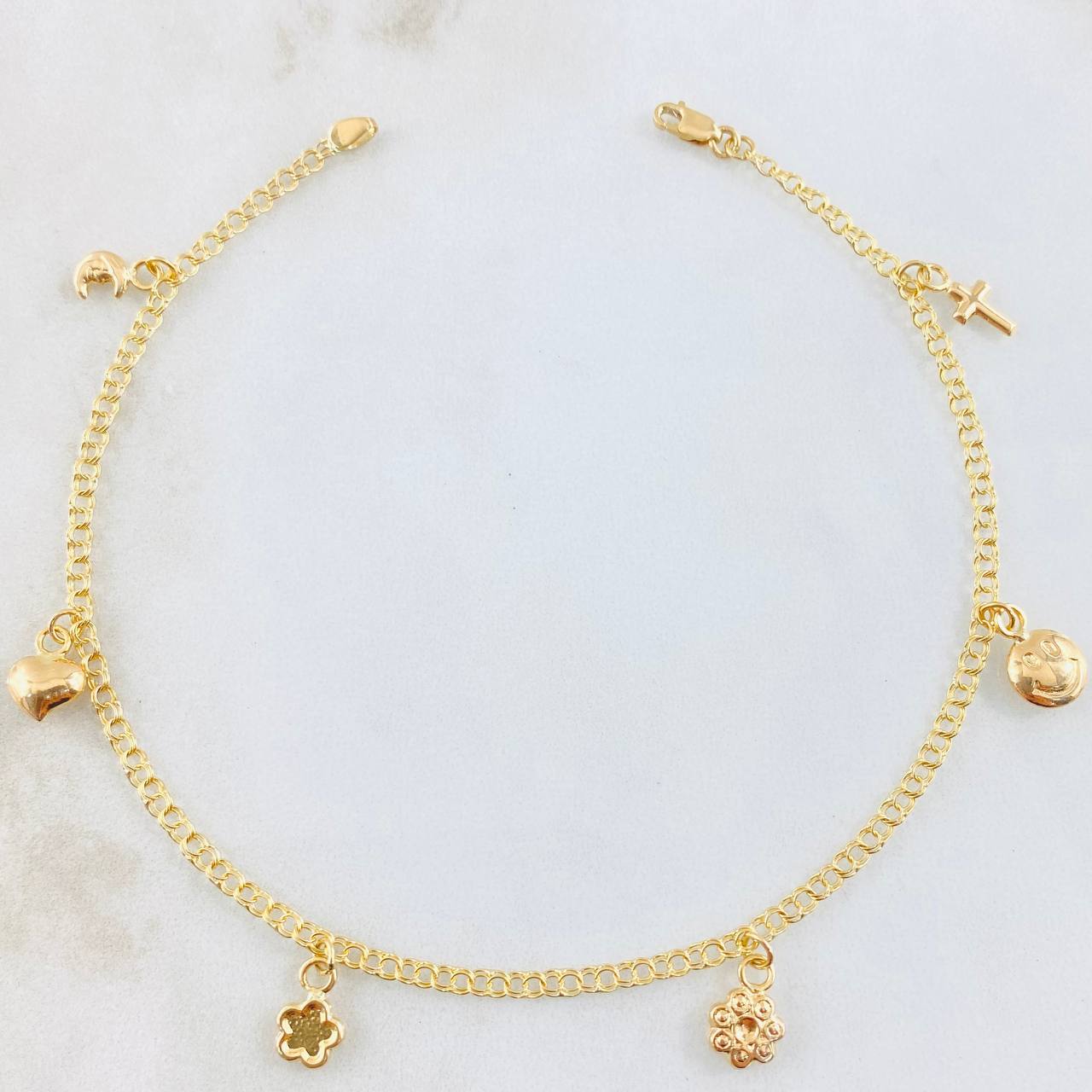 Tobillera Aro Seguido Dijes 3.5gr / 9 1/4 in / Oro Amarillo 18K *