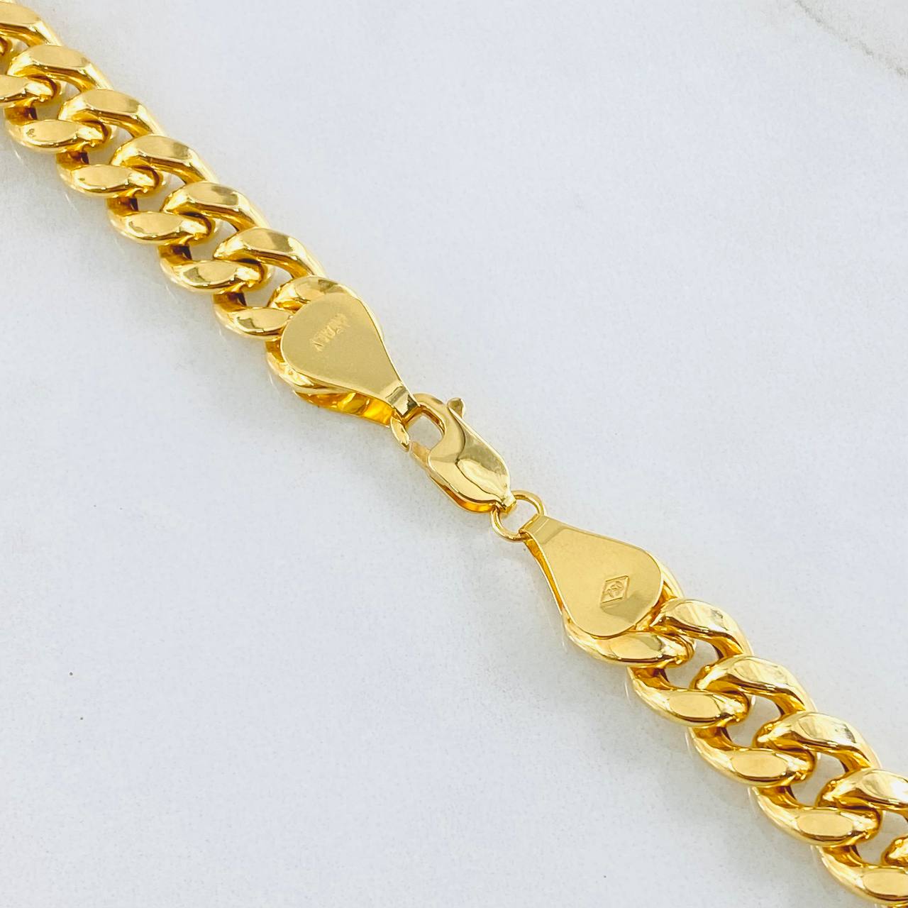 Cadena Cubana 21.2gr / 23 1/2 in / Oro Amarillo +1 18K *