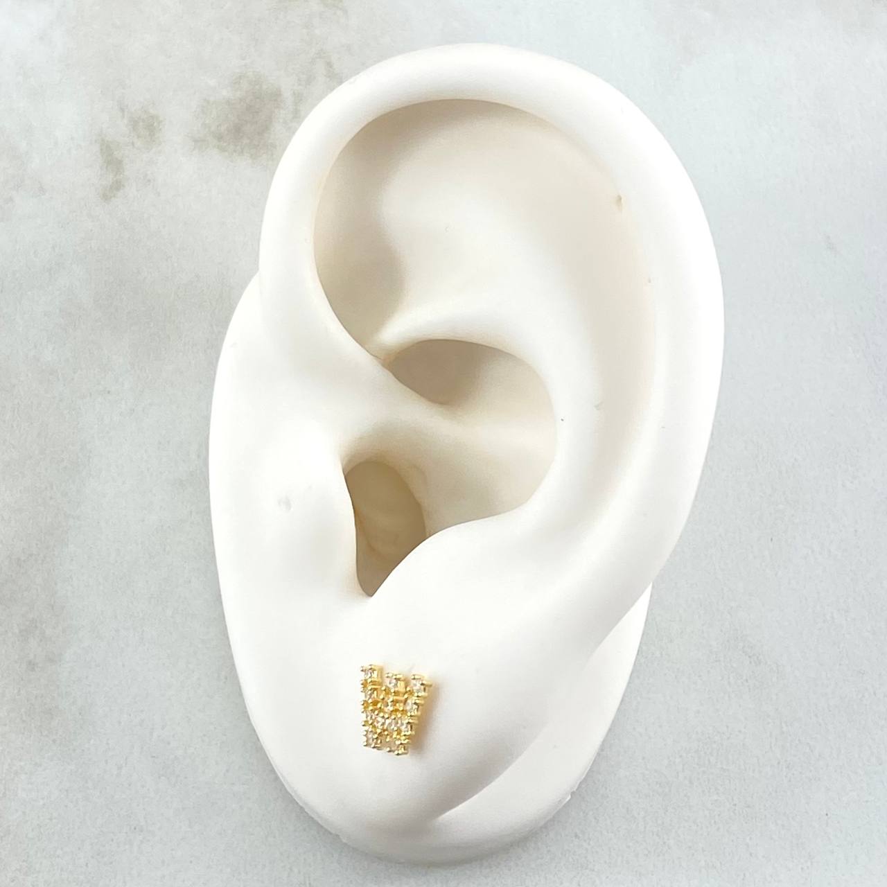 Stud Earrings Letter W 0.9gr / 6mm White Zircons 18K Yellow Gold ©