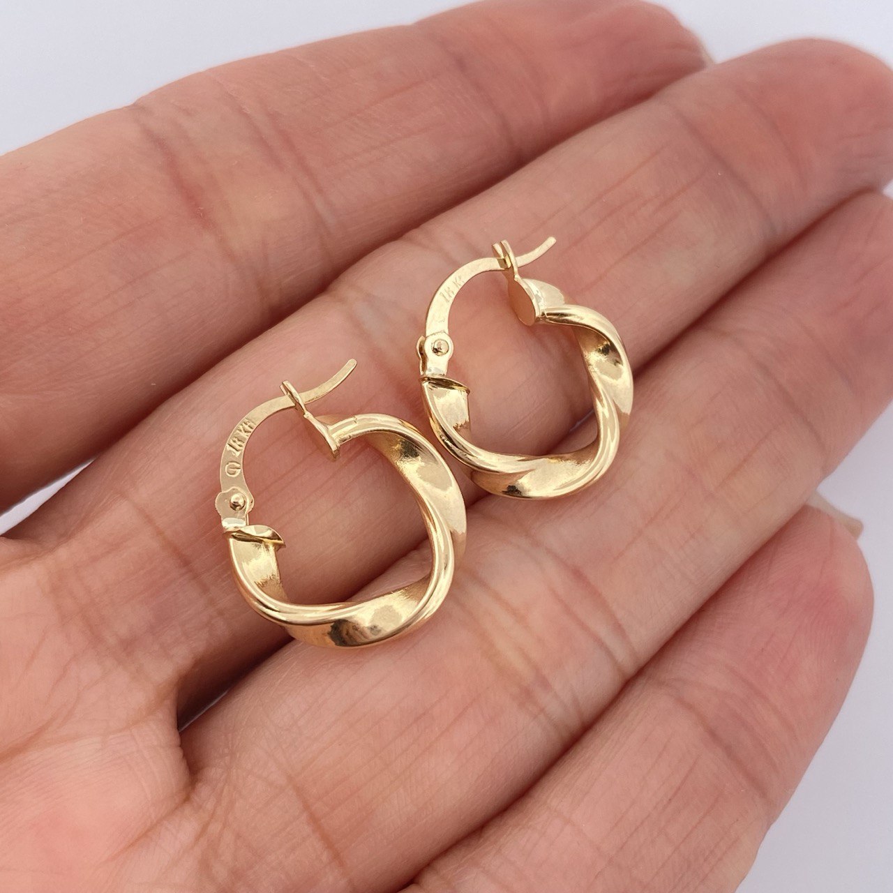 Candongas Charin 1.55gr / 3/4 in / Oro Amarillo 18K &