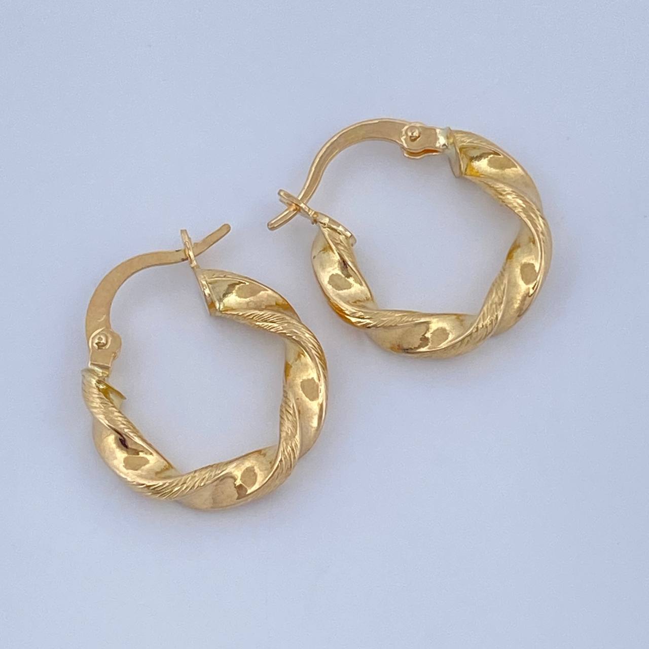 Candongas Deis 1.55gr / 3/4 in / Oro Amarillo 18K &