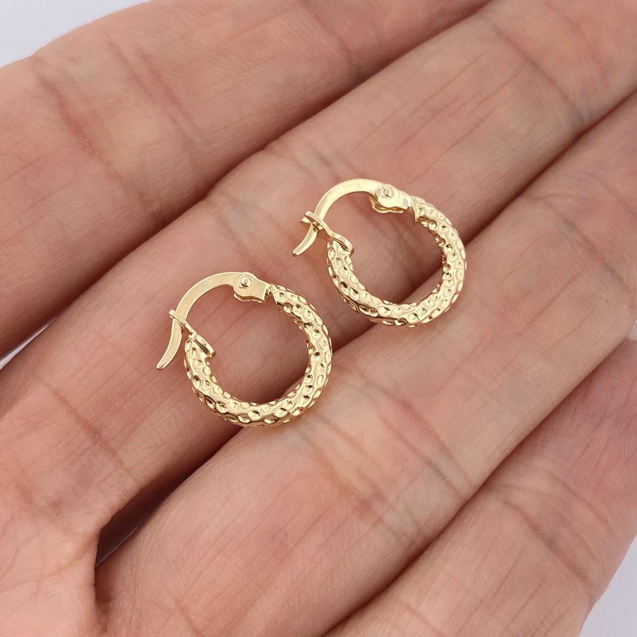 Candongas Carly 0.9gr / 3/4 in / Oro Amarillo 18K &