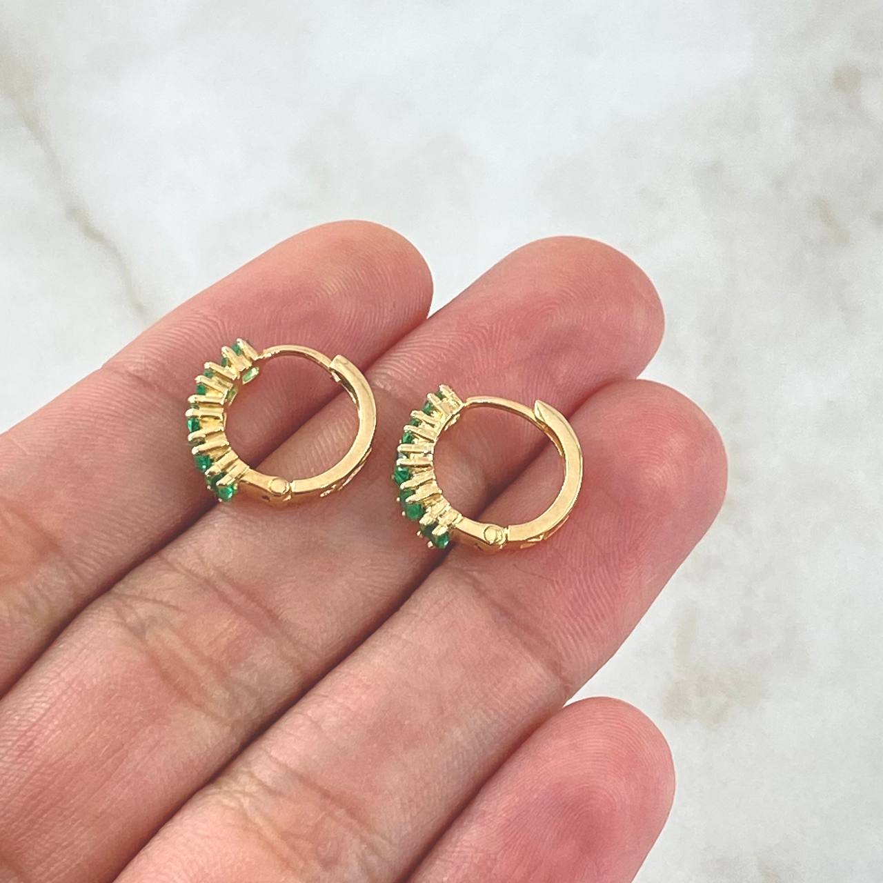 Hoop Earrings Checkered 2.65gr / 1.5cm / Emeralds 60pts 18K Yellow Gold (Jewel) *