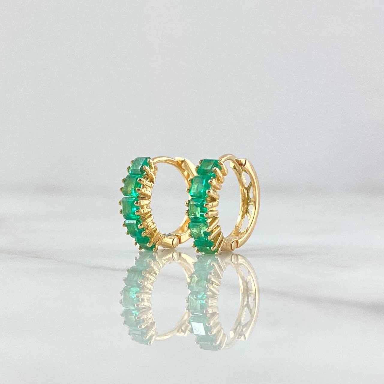 Hoop Earrings Checkered 2.65gr / 1.5cm / Emeralds 60pts 18K Yellow Gold (Jewel) *