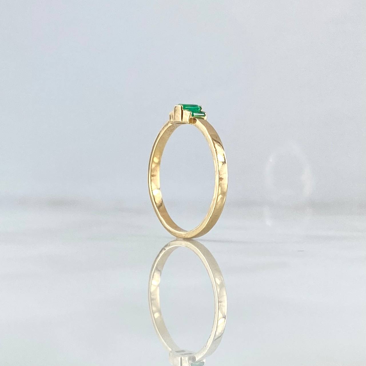 Trio Rectangles Ring 2.1gr / Size 7 1/4 / Emeralds 12pts 18K Yellow Gold (Jewel) *