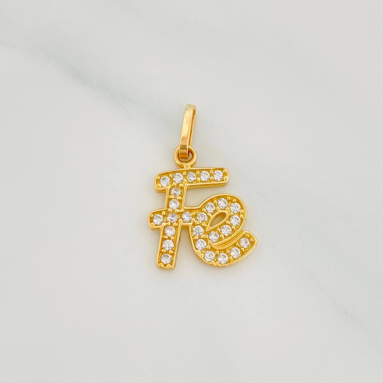 Faith Pendant 1.2g / 3/4 in Yellow Gold 18K