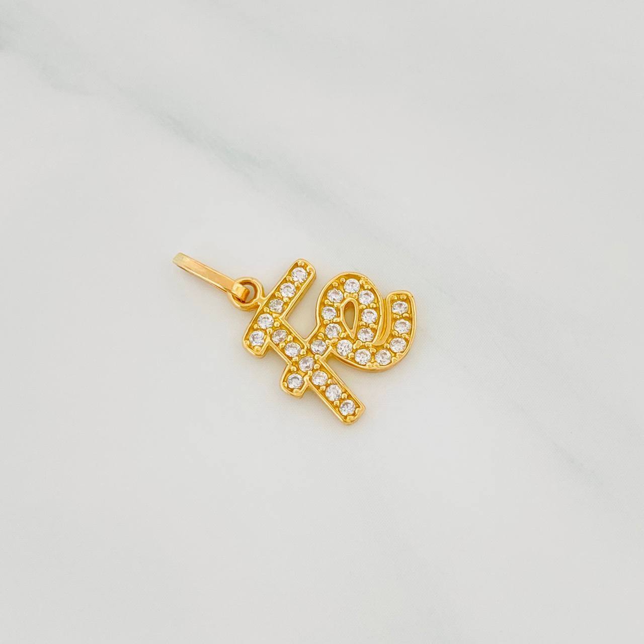 Faith Pendant 1.2g / 3/4 in Yellow Gold 18K