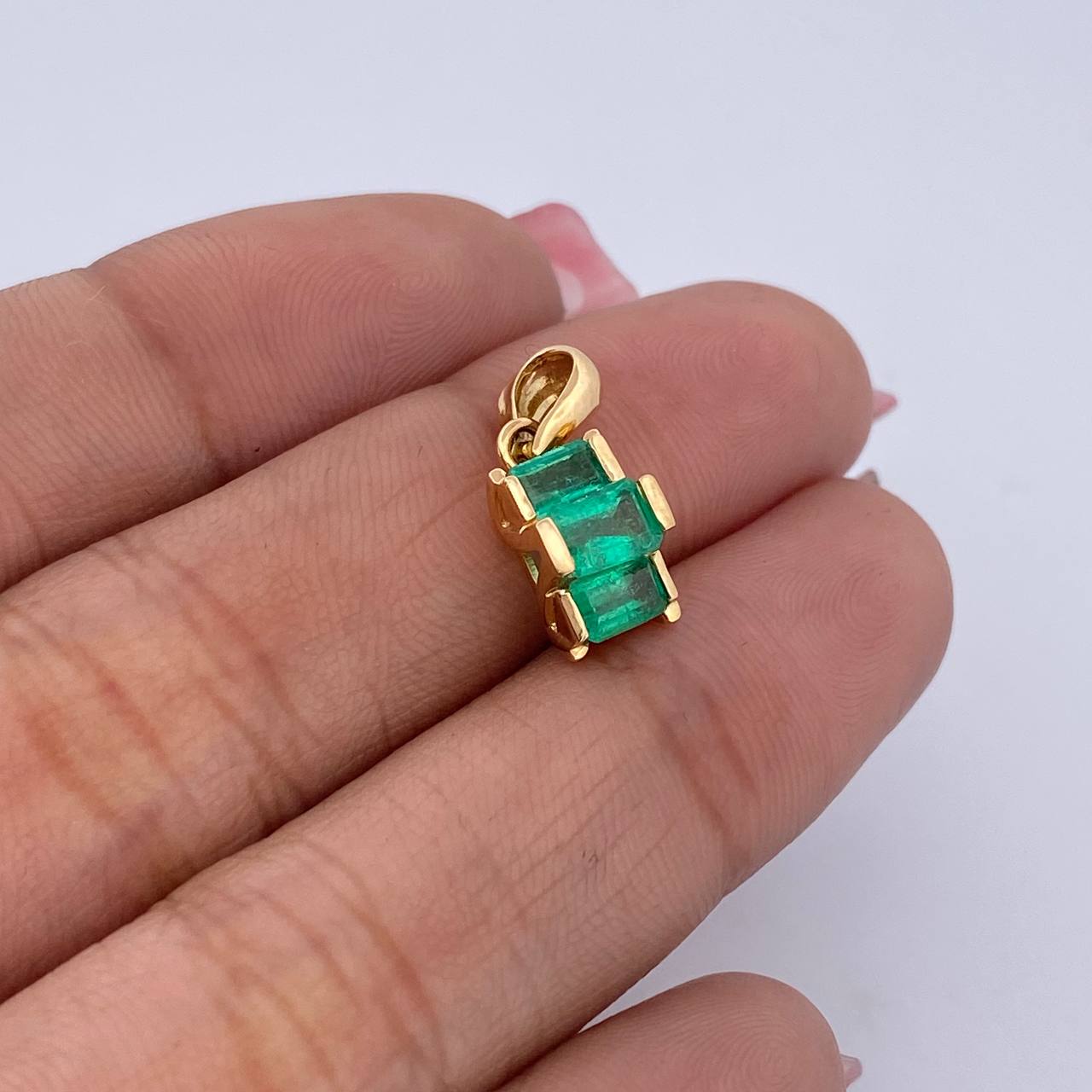 Pendant Esmeralda 1.5gr / 1.5cm / Esmeraldas 76 Pts Oro Amarillo 18K (Jewel) &