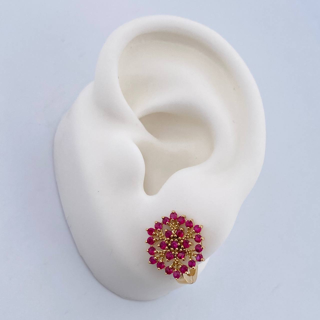 Topos Arete Mandala 3.45gr / Rubies 1.02 Qts Oro Amarillo 18K (Joya) &