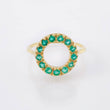 Anillo Circulo Silueta Esmeraldas 32pts 1.85gr / T5 1/4 / Oro Amarillo 18K *