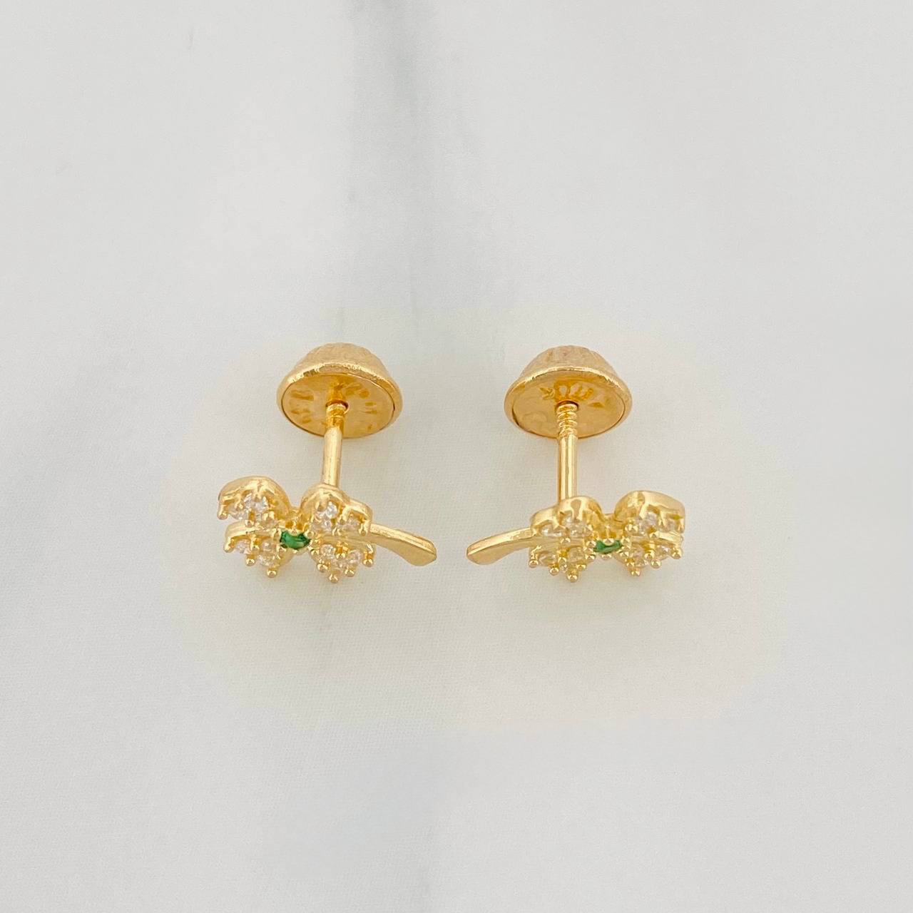 Clover Stud Earrings 1.1g / in / 6.6mm Yellow Gold 18K