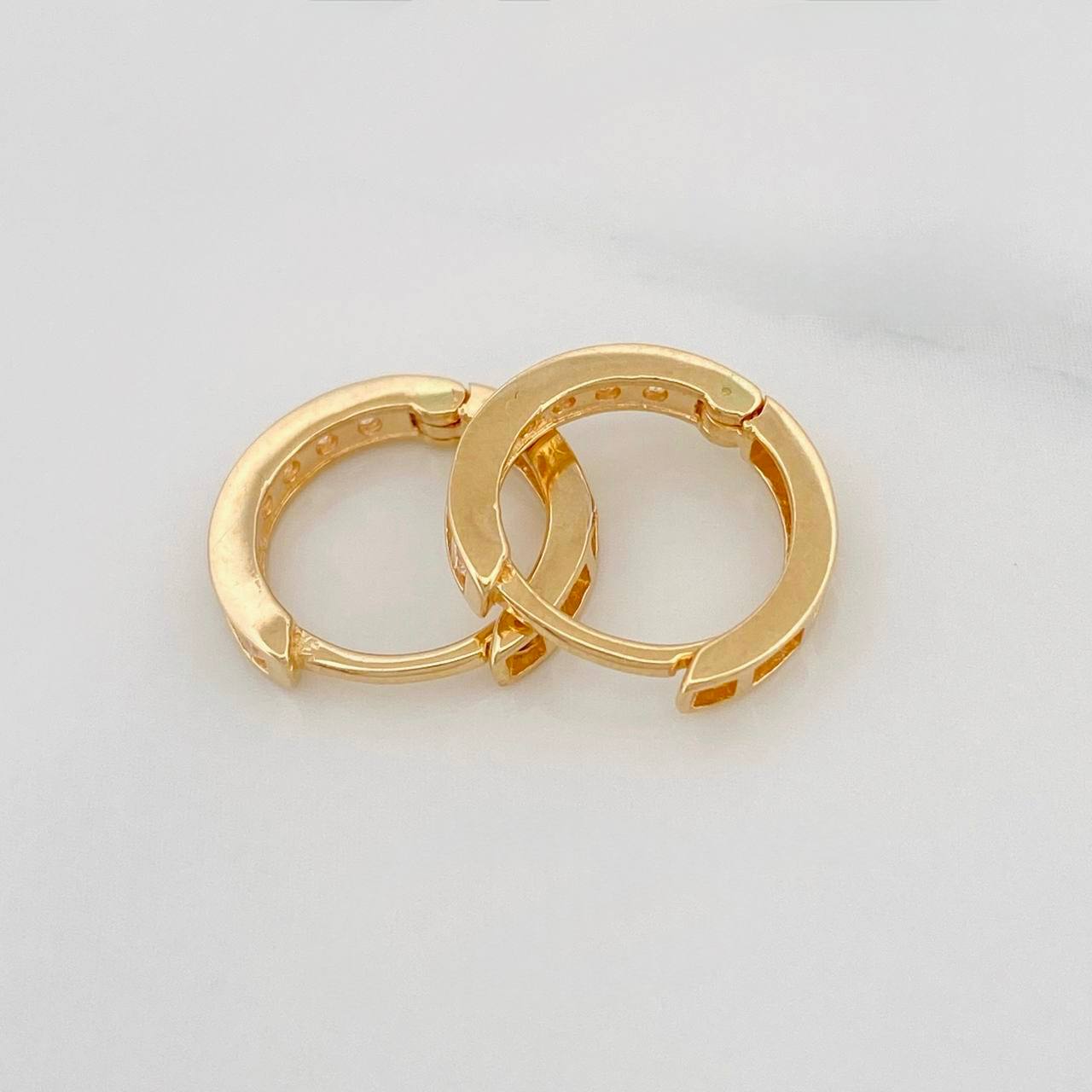 Candongas Carril 1.5g / 1/2 in Oro Amarillo 18K