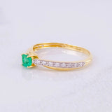 Emerald Bridge Solitaire Ring 27pts Diamonds 15pts 1.75g / T6 3/4 Yellow Gold 18K
